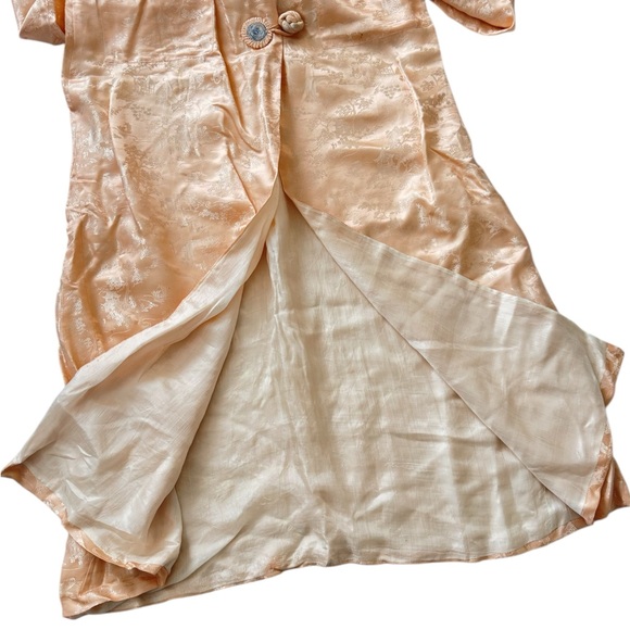 Vintage Peach Pink Asian Silk Embroidered Robe with Sash - Silk Lined Kimono - Picture 5 of 16